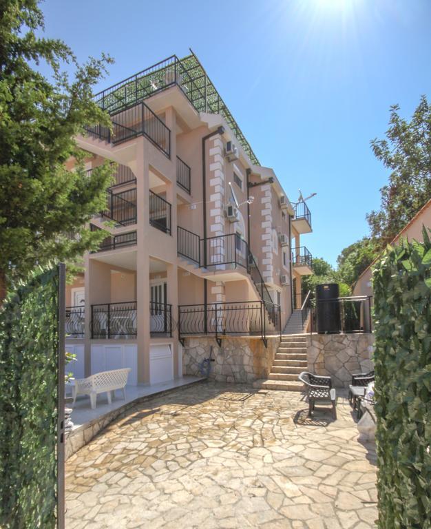 Apartments Bellavista Луштица Экстерьер фото