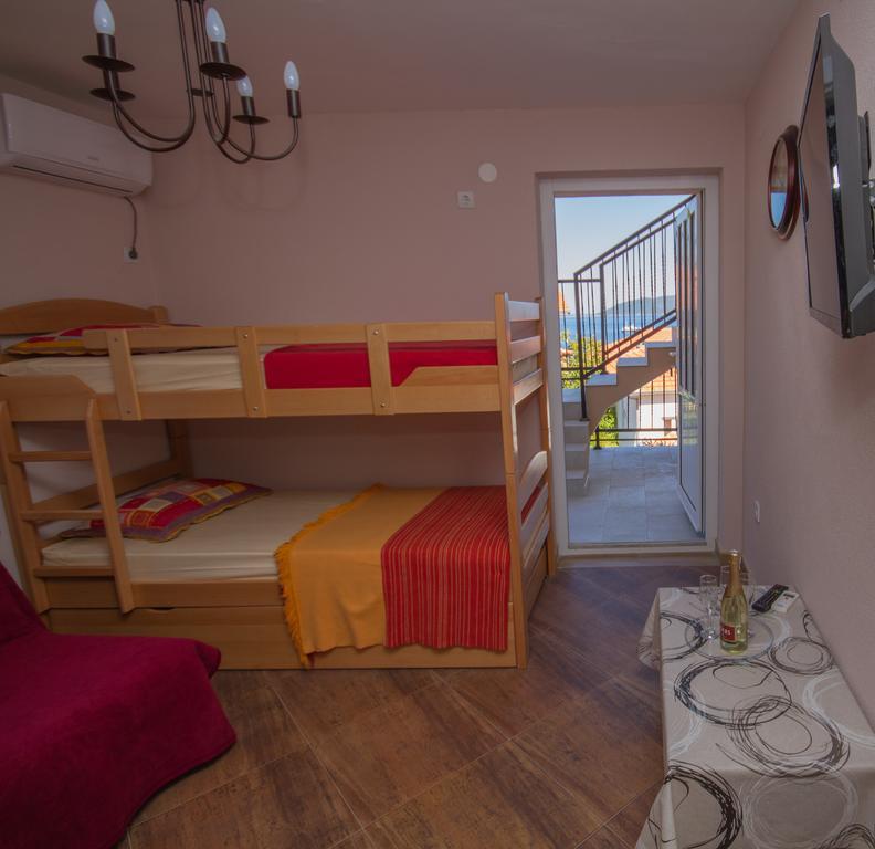 Apartments Bellavista Луштица Экстерьер фото